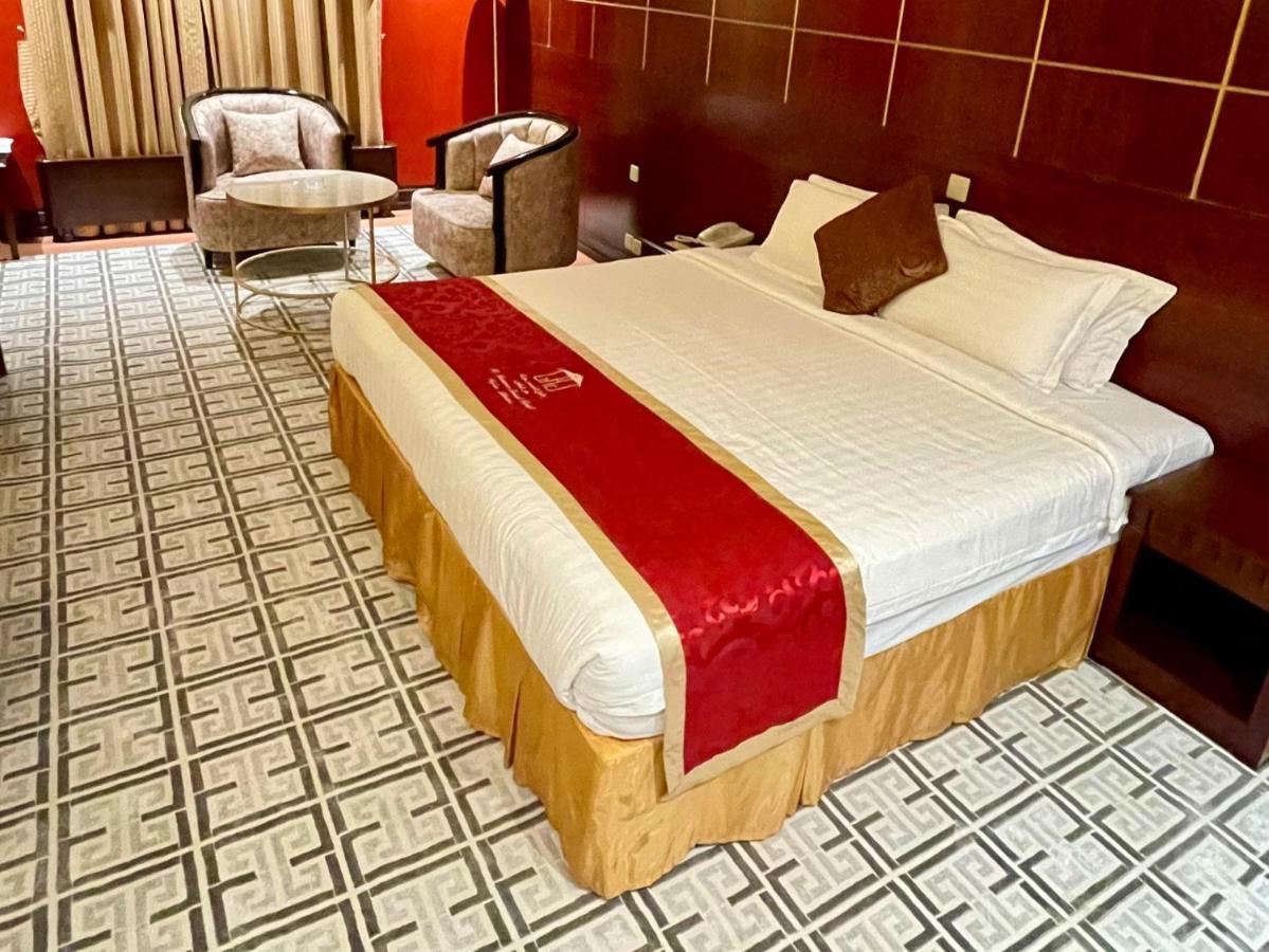 Al Mansour Grand Hotel Hafar Al-Batin Exterior photo