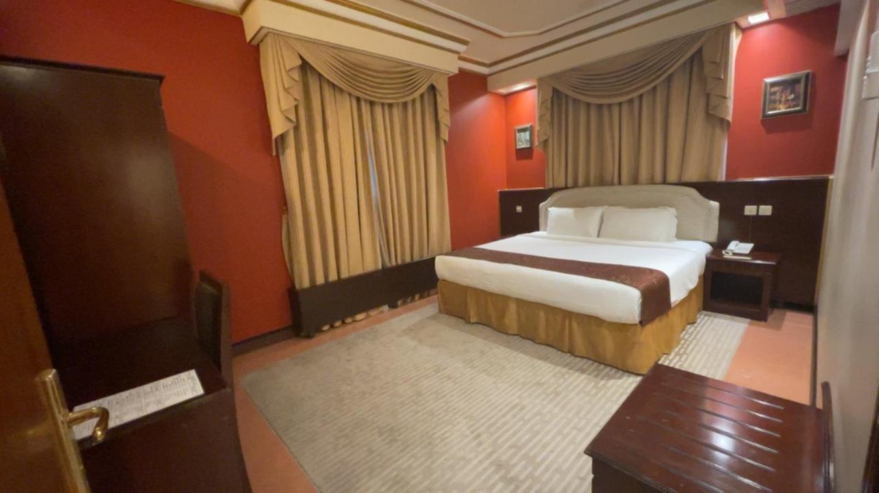 Al Mansour Grand Hotel Hafar Al-Batin Exterior photo