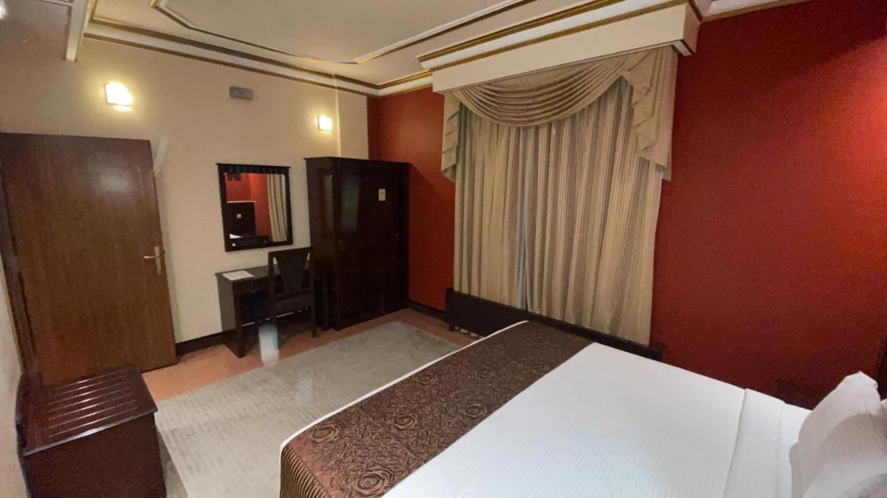 Al Mansour Grand Hotel Hafar Al-Batin Exterior photo