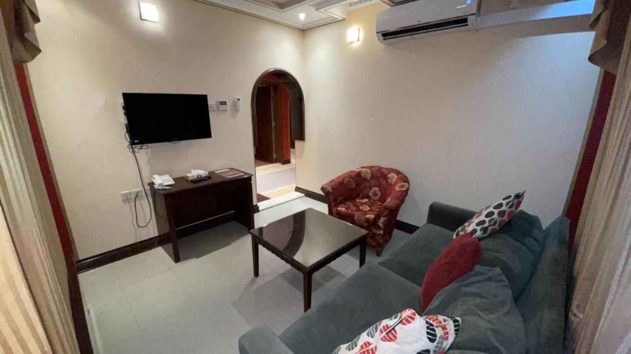 Al Mansour Grand Hotel Hafar Al-Batin Exterior photo